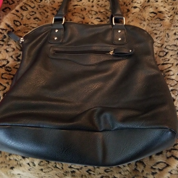 Large Handbag - Picture 3 of 6